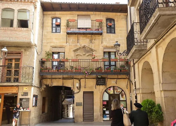 Apartment Vivienda Turistica Lore Artian. Laguardia