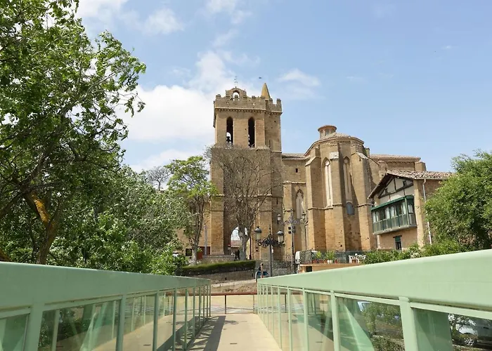 Vivienda Turistica Lore Artian.